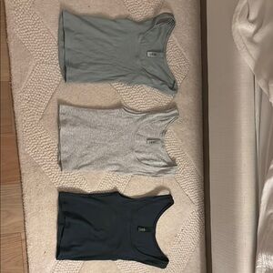 Women's Sleeveless Tank Top - Set of 3